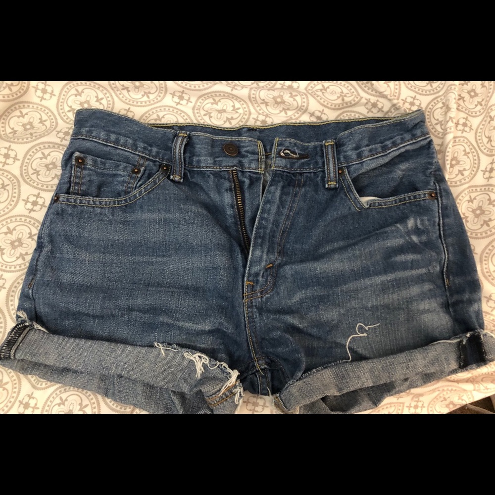 Levi’s jean shorts